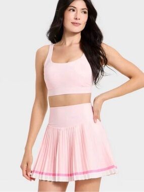 Pink Pleated Athletic Skirt with Contrast Stripe